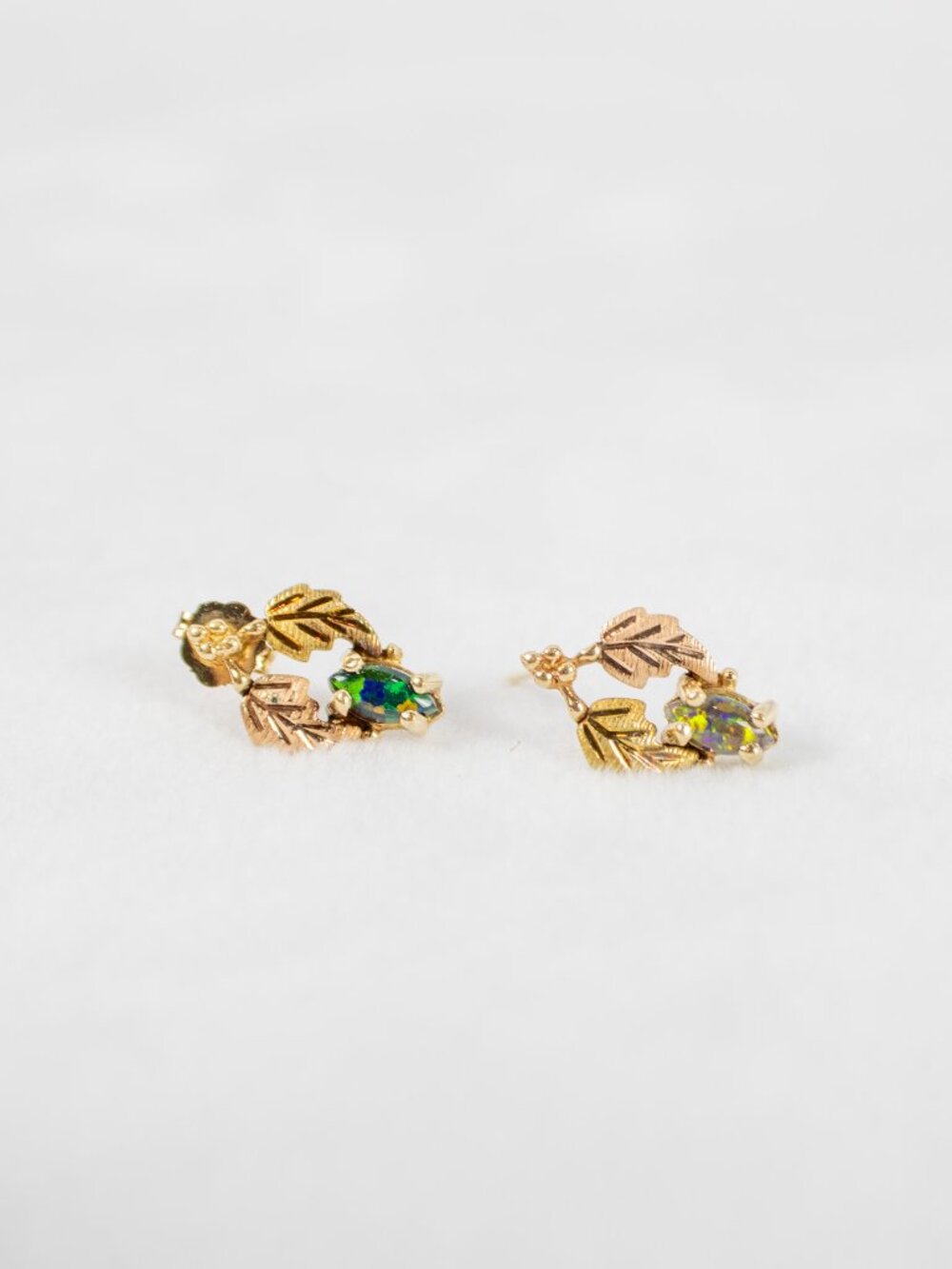 Vintage Black Hills Gold 10K Yellow Gold Black Opal Stud Earrings 12K Leaves